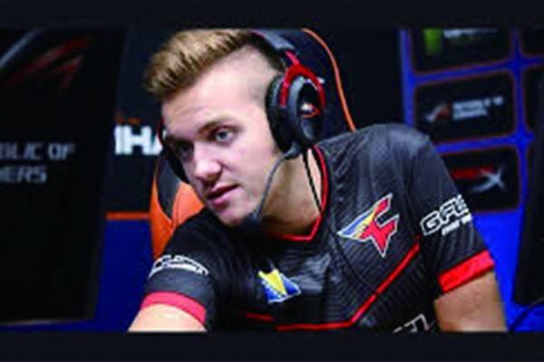 FalleN 在职业生涯中赢得了第 14 个 Bo5 决赛，共参加 15 场